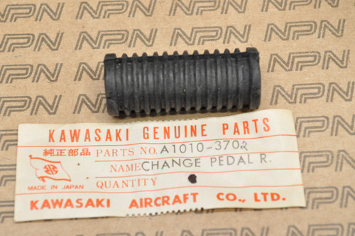 NOS Kawasaki A1 F9 H1 H2 KD80 KH400 KX125 KZ750 S1 Z1 ZX750 Rubber A1010-3702