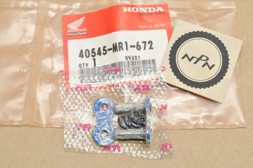 NOS Honda 1988-94 VT600 C VT600CD Shadow Chain Master Link 40545-MR1-672