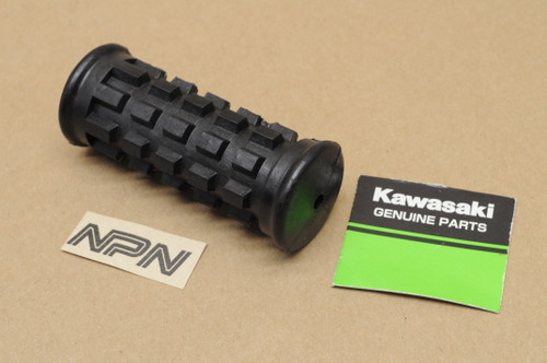 NOS Kawasaki 1969-74 G3SS 1969-70 G3TR Rear Foot Rest Peg Rubber 92076-016