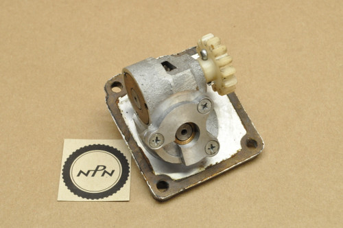 Vtg OEM Yamaha TD1 YM1 YDS3 Tachometer Drive Gear Housing Assembly 156-17811-00