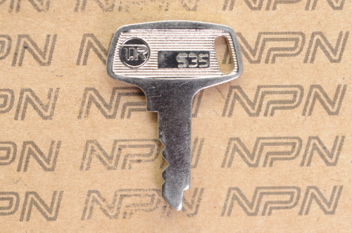 NOS Suzuki Motorcycle No Groove  Ignition Lock Key #535