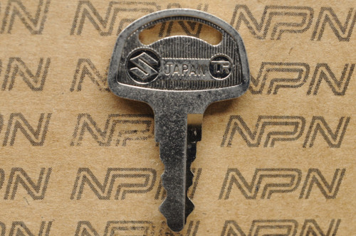 NOS Suzuki Motorcycle Ignition Lock Double Groove Key # 421