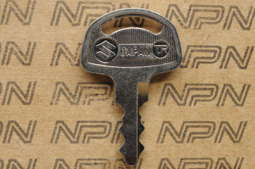 NOS Suzuki Motorcycle Ignition Lock Double Groove Key # 423