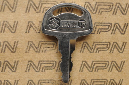 NOS Suzuki Motorcycle Ignition Lock Double Groove Key # 204