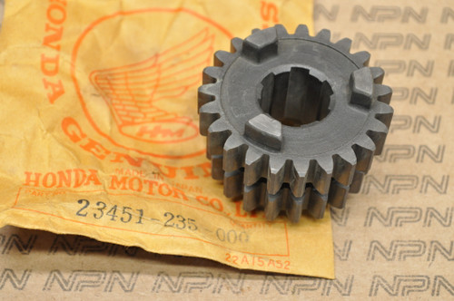 NOS Honda CB175 CB200 CL175 SL175 XL175 Main Shaft Shifting Gear 23451-235-000