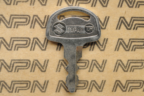 NOS Suzuki Motorcycle Ignition Lock Double Groove Key # 319