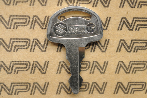 NOS Suzuki Motorcycle Ignition Lock Double Groove Key # 321
