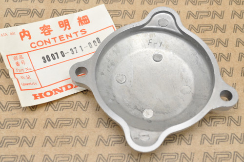 NOS Honda 1975-79 GL1000 1976 GL1000LTD Gold Wing Points Cover 30070-371-000