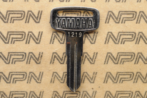 NOS Yamaha Ignition Switch & Lock Key Blank  90890-55809 # 1219