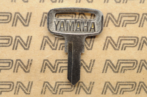 NOS Yamaha Ignition Switch & Lock Key Blank  90890-55975 # 1223