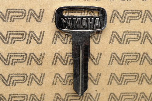 NOS Yamaha Ignition Switch & Lock Key Blank  90890-55806 # 1216