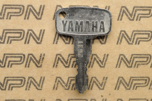 NOS Yamaha Ignition Switch & Lock Key # 2631