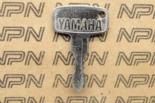 NOS Yamaha Ignition Switch & Lock Key # 2645