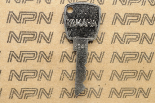 NOS Yamaha Ignition Switch & Lock Key # 2640