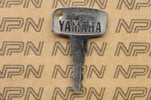 NOS Yamaha Ignition Switch & Lock Key # 2638