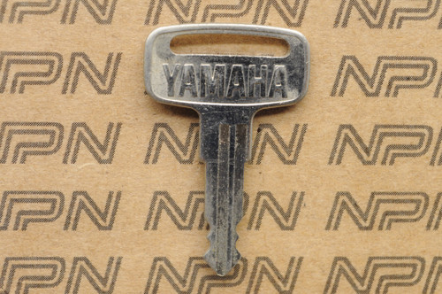 NOS Yamaha Ignition Switch & Lock Key # 2651