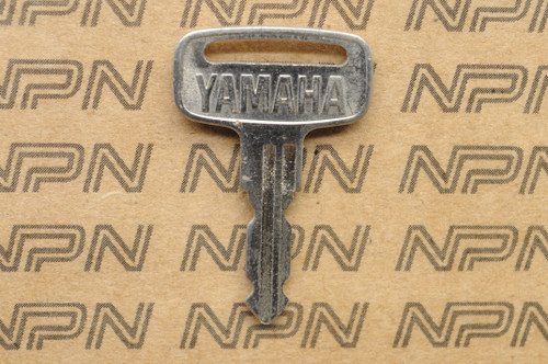 NOS Yamaha Ignition Switch & Lock Key #2657