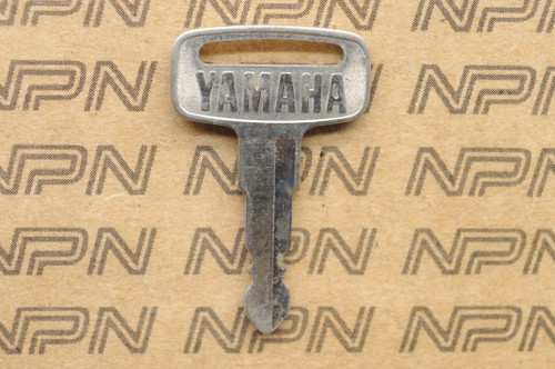 NOS Yamaha Ignition Switch & Lock Key # 2678