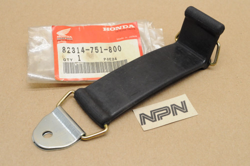 NOS Honda GB4500 GC3800 HT3810 Bagger Catcher Hopper Lid Band 82314-751-800