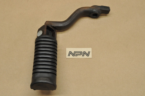 Vtg OEM Honda CM400 CM450 Front Left Foot Peg Mount Arm Bracket 50640-447-000