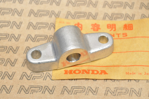 NOS Honda CB450 K5 CB500 Brake Caliper Pin Joint 45104-323-010
