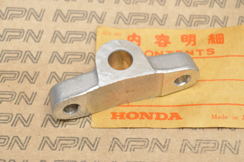 NOS Honda CB450 K5 CB500 Brake Caliper Pin Joint 45104-323-010
