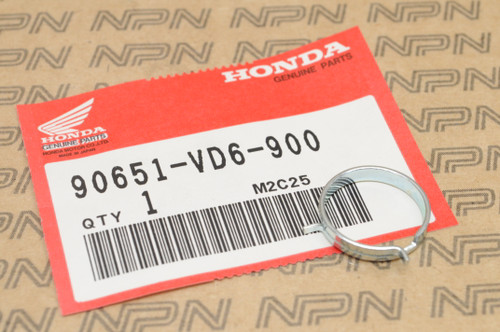 NOS Honda HR215 HRC216 Lawn Mower Clutch Shaft Clip 90651-VD6-900