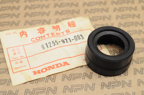 NOS Honda B75 Outboard Engine Oil Case Coupling Seal 91255-921-003