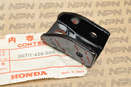 NOS Honda 1979-82 CB650 CB650C Foot Peg Step Pillion Mount Bracket 50711-426-000