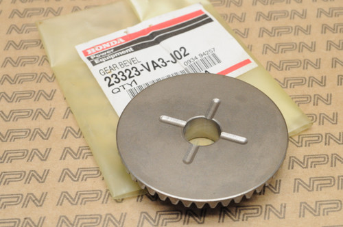 NOS Honda HRA215 Lawn Mower Bevel Gear 23323-VA3-J02