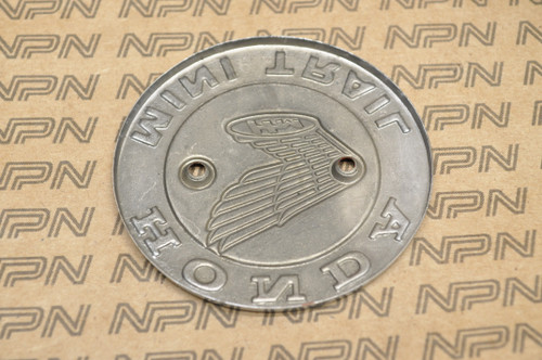 NOS Honda Z50 Z50A K0-K1 Right Fuel Gas Tank Emblem Badge 87121-045-670