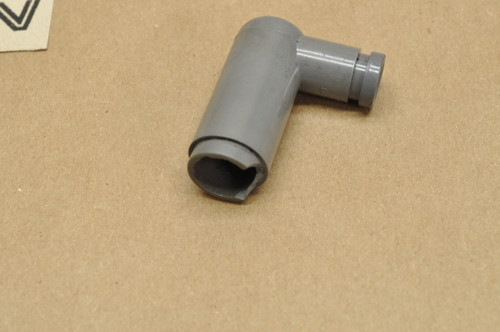 Vtg OEM Honda CA95 CB92 CB77 CB72 CL77 CT200 Spark Plug Cap 30700-259-600