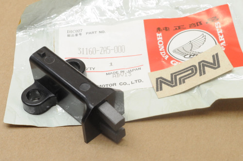 NOS Honda EB2200 EG2500 EM2200 Generator Brush Holder Assembly 31160-ZA5-000