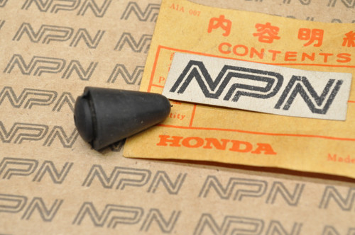 NOS Honda CB550 CB550F CB750 K Rear Fender Rubber Cone Plug 90899-323-610