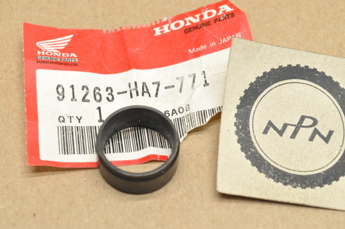 NOS Honda TRX300 TRX350 TRX400 TRX420 TRX500 TRX680 Wheel Dust Oil Seal 91263-HA7-771