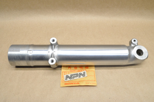 NOS Honda CB175 K6 Right Front Fork Lower Case Pipe Tube 51420-336-000