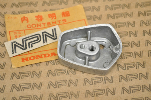 NOS Honda C110 CA110 Right Rear Turn Signal Blinker Base 33605-011-010