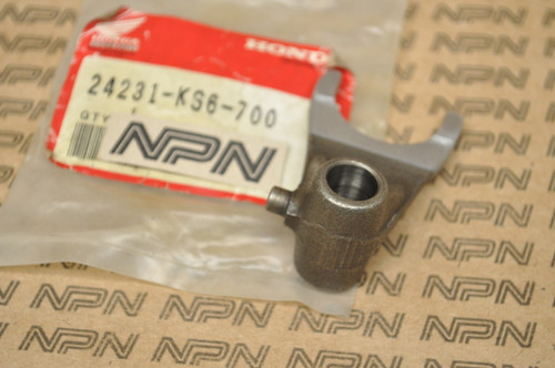 NOS Honda 1987-88 CR125 R Elsinore Gear Shift Fork 24231-KS6-700