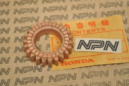 NOS Honda S65 Kick Start Starter Pinion Gear 28211-035-000