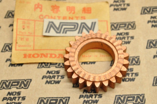 NOS Honda S65 Kick Start Starter Pinion Gear 28211-035-000