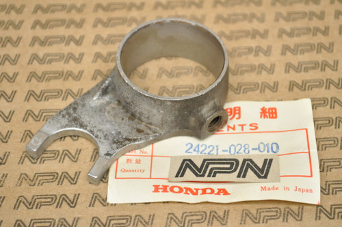 NOS Honda S90 Left Gear Shift Fork  24221-028-010