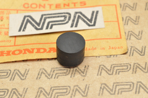NOS Honda 1976-78 CB750 A Hondamatic Cap Protector Rubber 11349-393-000