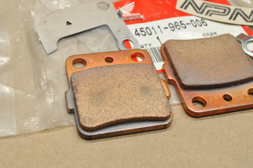 NOS Honda 1983-85 ATC200 X 83-84 ATC250 R Front Brake Caliper Set 45011-965-006