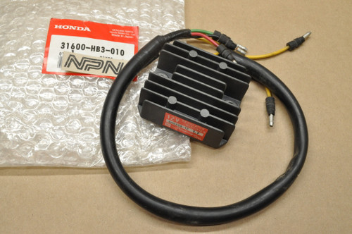 NOS Honda 1988 TRX200 SX Fourtrax Voltage Regulator Rectifier 31600-HB3-010