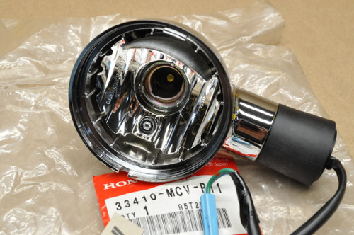 NEW OEM Honda VTX1800 Right Front Turn Signal Blinker Base 33410-MCV-R11