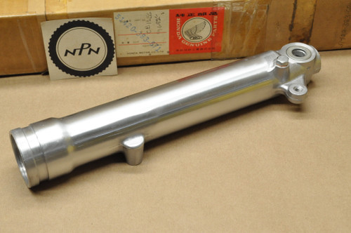 NOS Honda 1976-78 CB125 S Right Front Fork Lower Case Pipe Leg Tube 51420-383-671