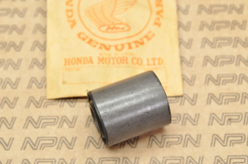 NOS Honda CB350 CB350F CB400 CL350 CL360 SL350 Damper Bushing 41241-286-000