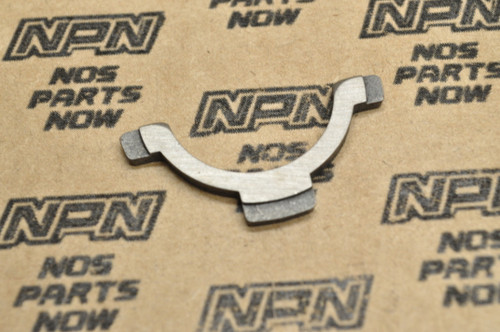 NOS Honda CA72 CA77 CB72 CB77 CL72 CL77 Transmission Gear Cotter 23941-259-305