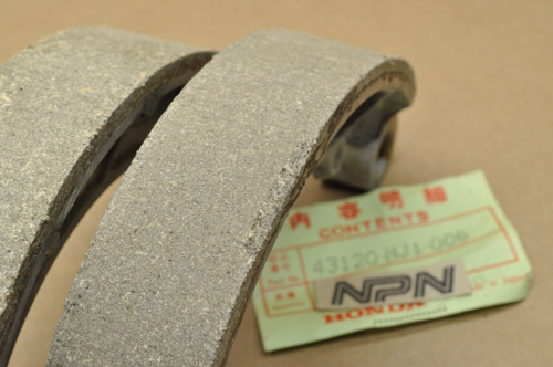 NOS Honda CB700 SC TRX350  VF700 VF750 VT1100 VT700 Brake Shoe Set 43120-MJ1-006