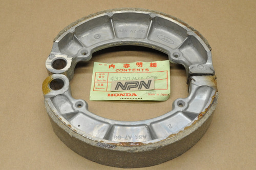 NOS Honda CB700 SC TRX350  VF700 VF750 VT1100 VT700 Brake Shoe Set 43120-MJ1-006